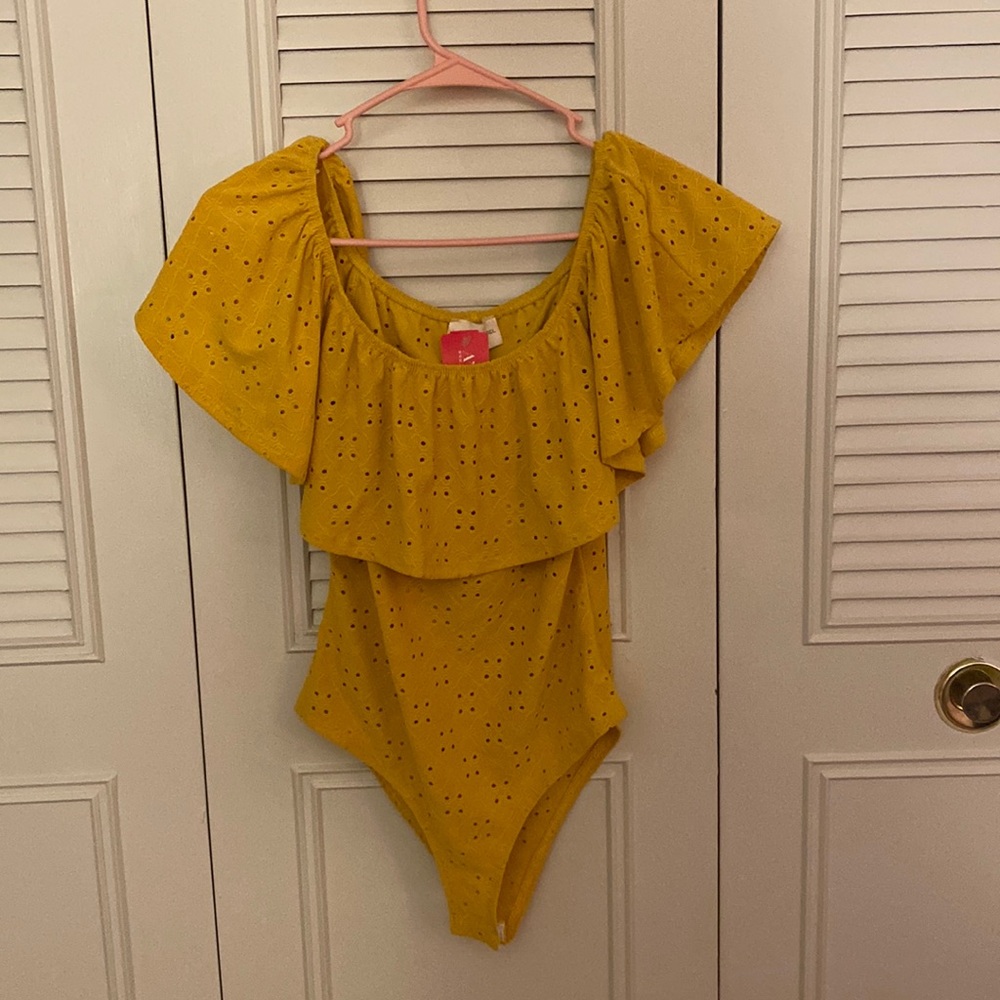 Body suit with ruffle top!